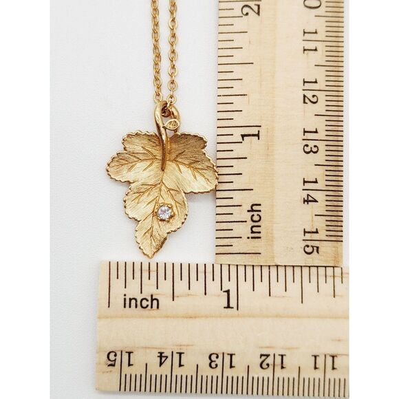 Vintage Avon Etched Leaf Faceted Clear Rhinestone Gold Tone Necklace 15" EVC - Picture 6 of 10